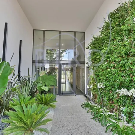 Apartman Waterfront With Private Garden *
