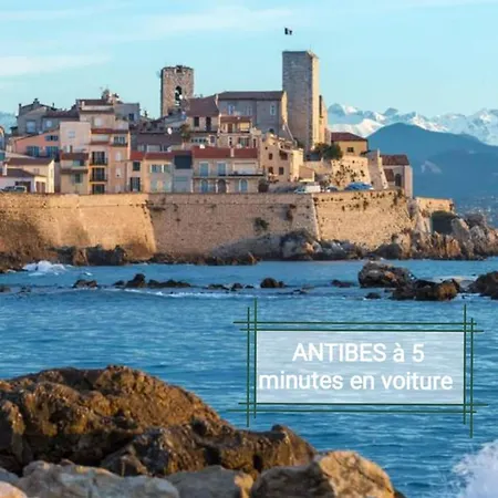Waterfront With Private Garden Apartment Villeneuve-Loubet