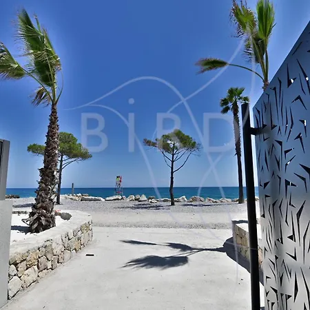 Apartment Waterfront With Private Garden Villeneuve-Loubet